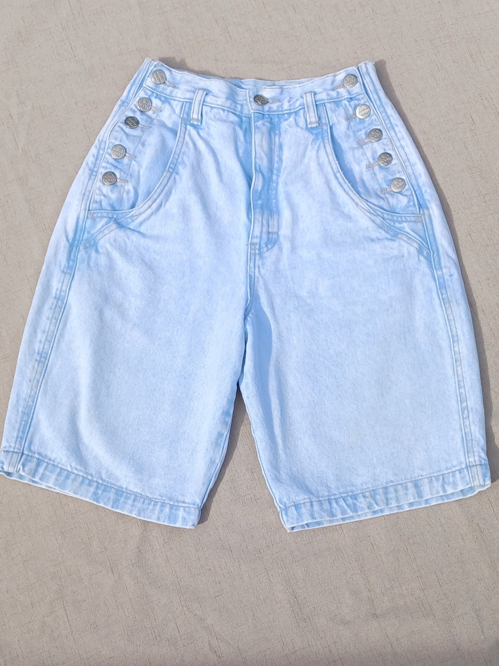 90s Vintage Blue High-Rise Denim Shorts with Silver Buttons